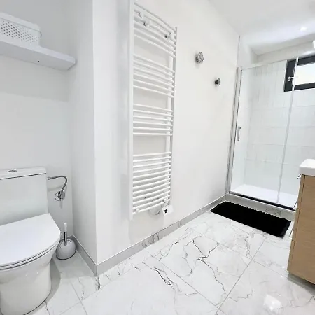 Le Hausmanien, à Deux Pas Du Port Apartamento