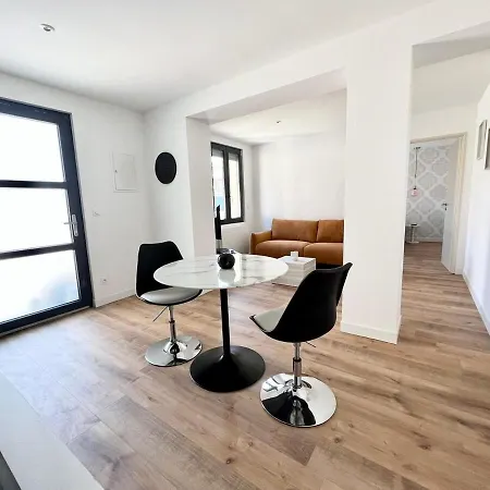 Le Hausmanien, A Deux Pas Du Port *