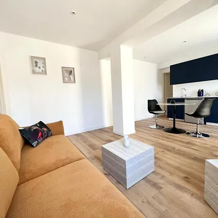 Apartment Le Hausmanien, A Deux Pas Du Port *